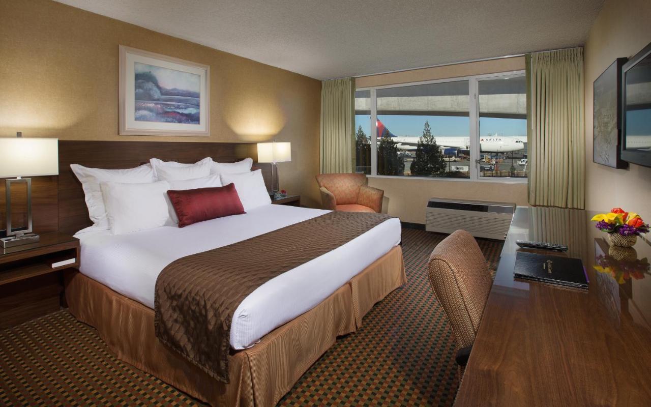 Coast Gateway Hotel Ситак Экстерьер фото